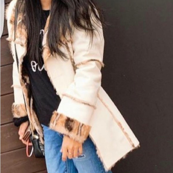 Coats jacket and dresses - Picture 8 of 14